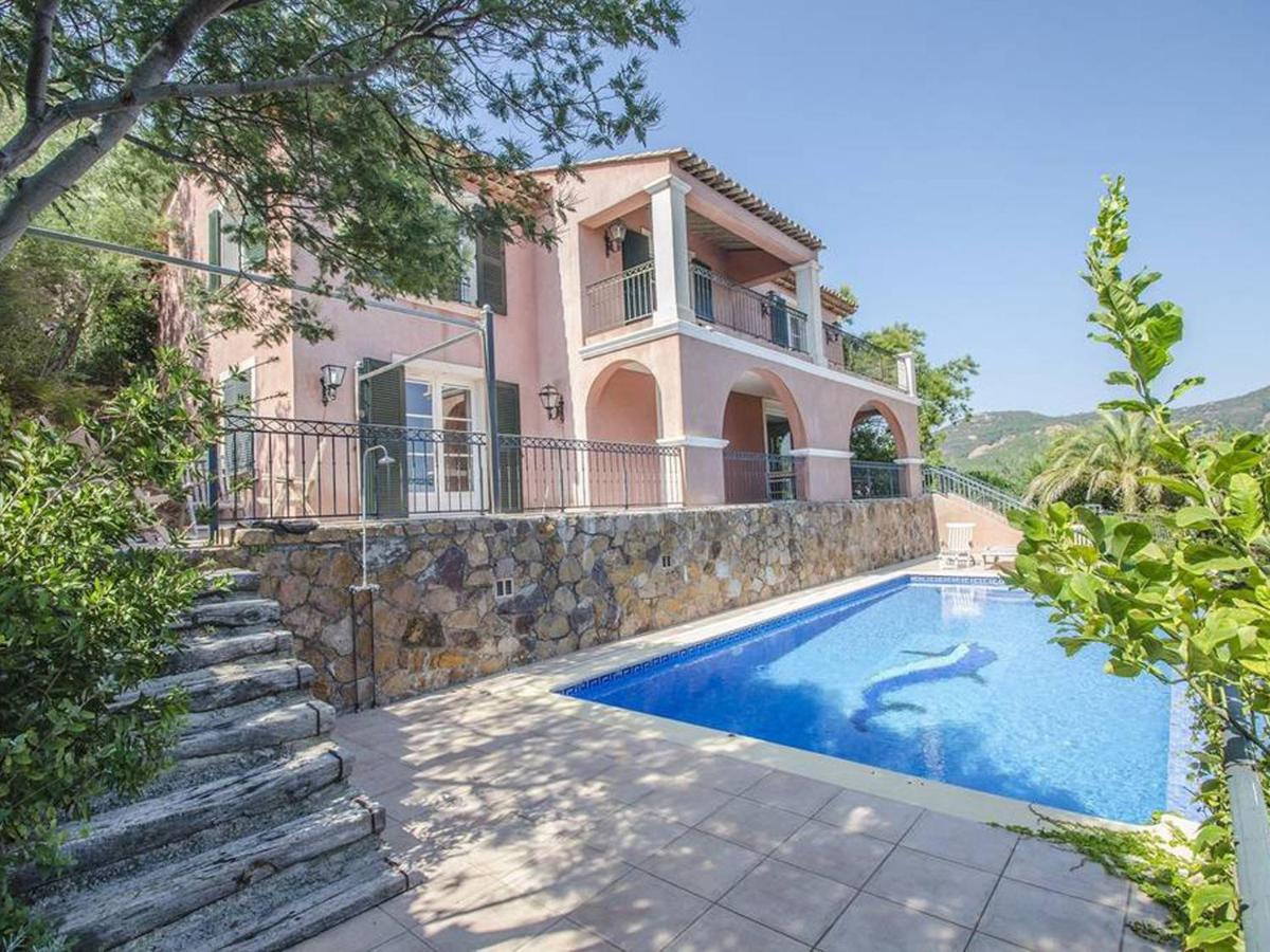 Villa In Antheor With Private Swimming Pool Saint-Raphael  Bagian luar foto